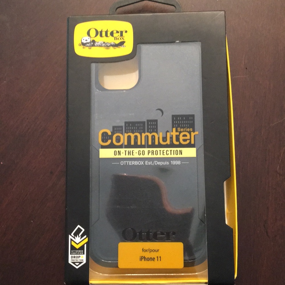 Otterbox commuter phonecase for iPhone 11 black